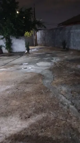 Alugo garagem