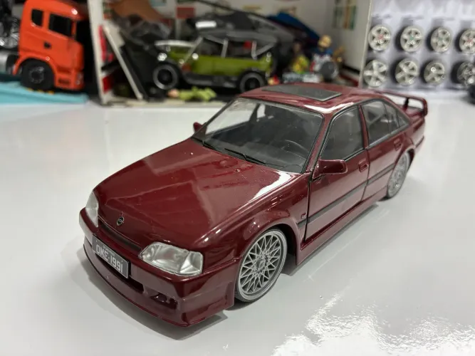 Miniatura Omega CD