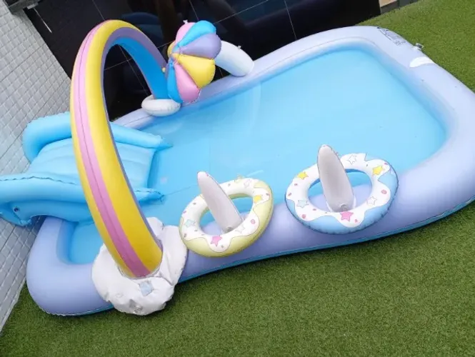 PIscina infantil playground