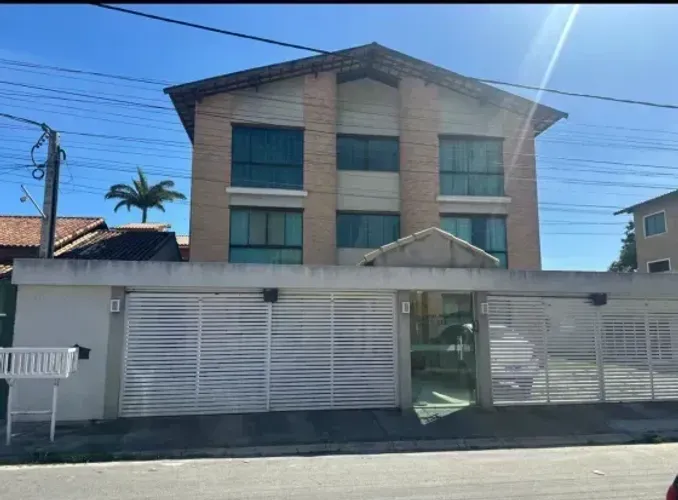 Apartamento térreo tipo casa na estação