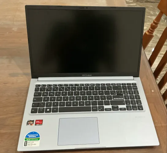 Asus vivobook 15 - Ryzen 5 - 20GB RAM - SSD NVMe - Estado: Novo
