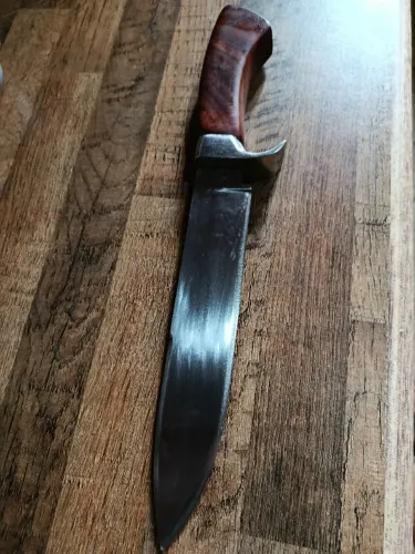 Faca de caça Hunter Artesanal ( acompanha bainha )