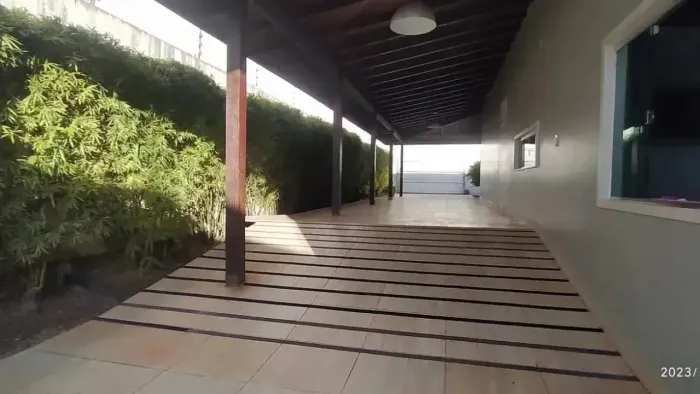 VENDA DE CASA NA AV. ANÍSIO CHAVES