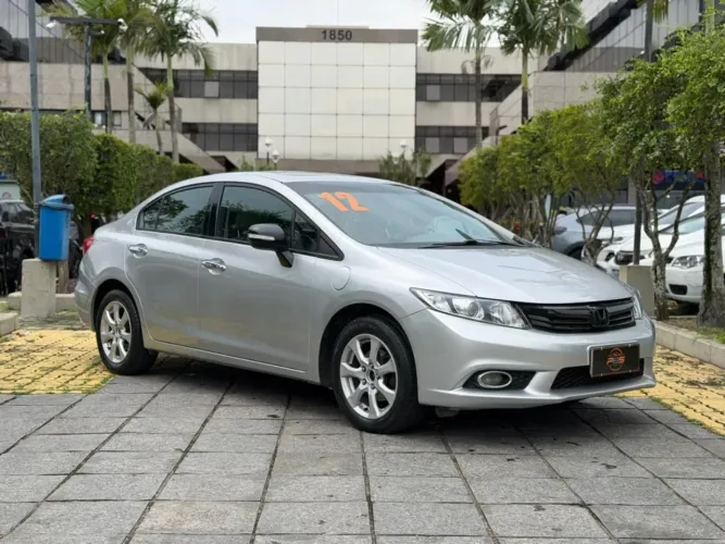 Honda Civic Sedan EXS 1.8/1.8 Flex 16V Aut. 4P 2012