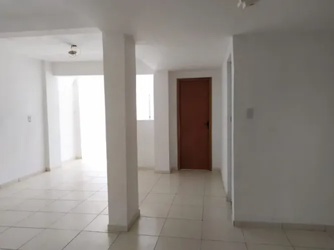 Casa de 2/4 para Venda - São Cristóvão