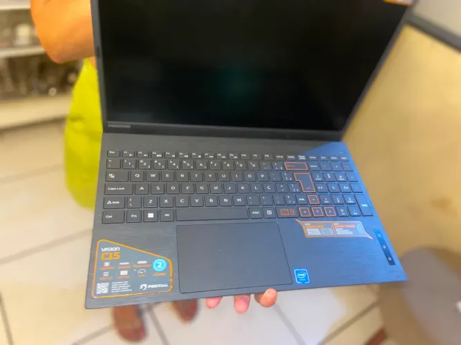 Notebook Positivo Vision em perfeito estado