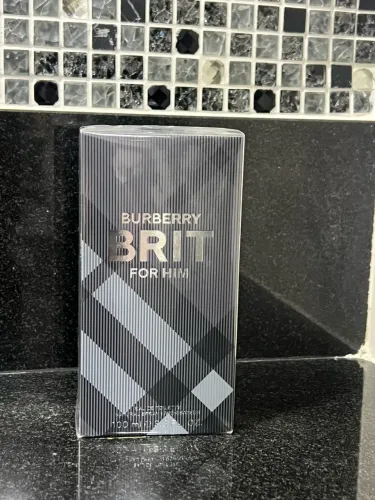 Perfume burberry brit for him