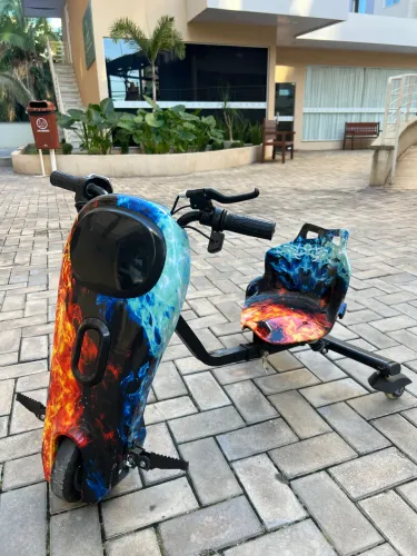 Vendo Triciclo elétrico infantil 