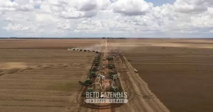 Imóvel para venda possui 190000000 metros quadrados em Centro - Regeneração - PI