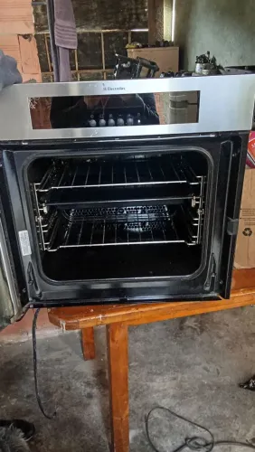 Forno de embutir inox Electrolux 220volts