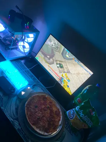 PC GAMER, TROCO EM IPHONE E CORDÃO DE PRATA