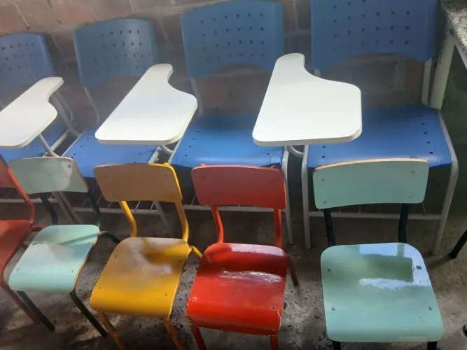 Cadeiras escolares