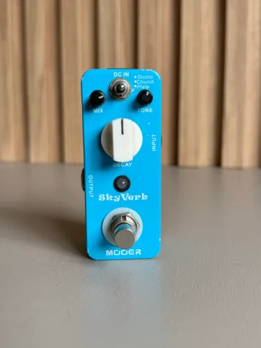 Pedal mooer Sky verb reverb