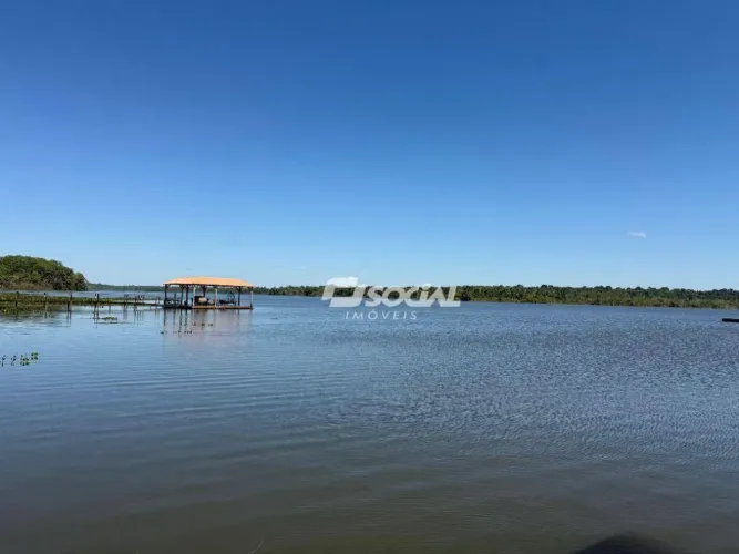 Oportunidade Única: Chácara na Beira do Alagado Jatuarana!