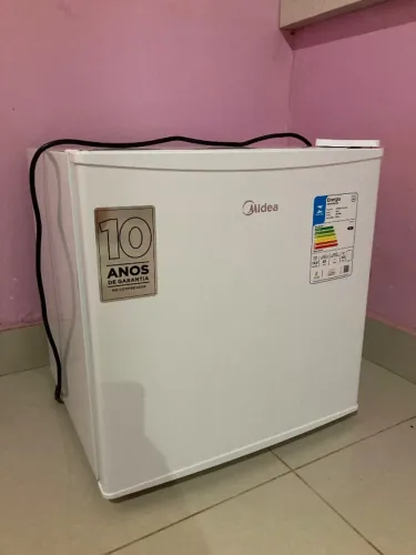 Frigobar Midea