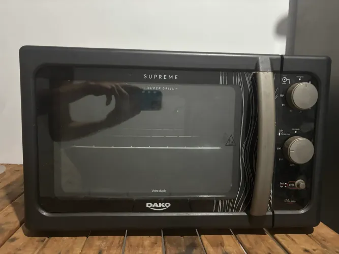Forno de bancada elétrico Dako Supreme Preto 44 litros com grill dourador - 220v