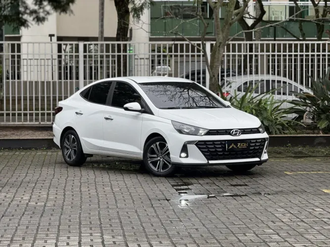 Hyundai HB20S Platinum 1.0 TB Flex 12V AUT 2024