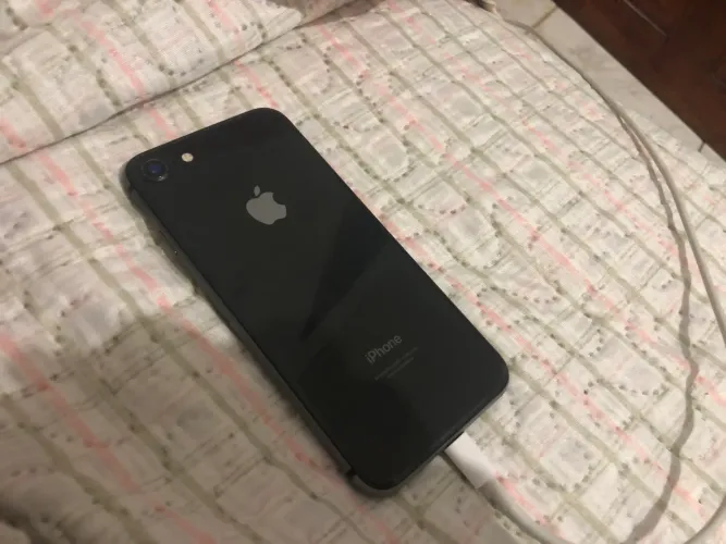 iPhone 8