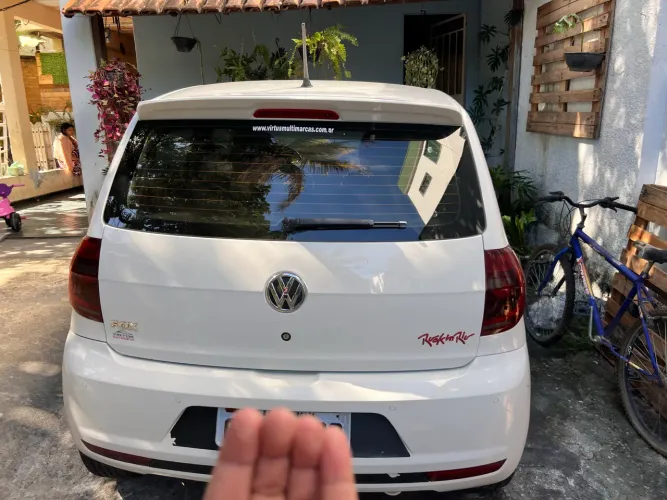 Volkswagen Fox Rock IN RIO 1.6 MI Total Flex 8V 5P 2014