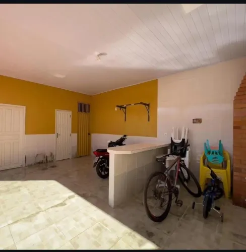 Vendo uma excelente casa no Bairro Castanheira, contato *