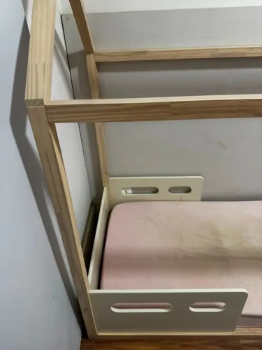 Cama Montessoriana Casinha + Colchão + Lençol | Usada em Ótimo Estado