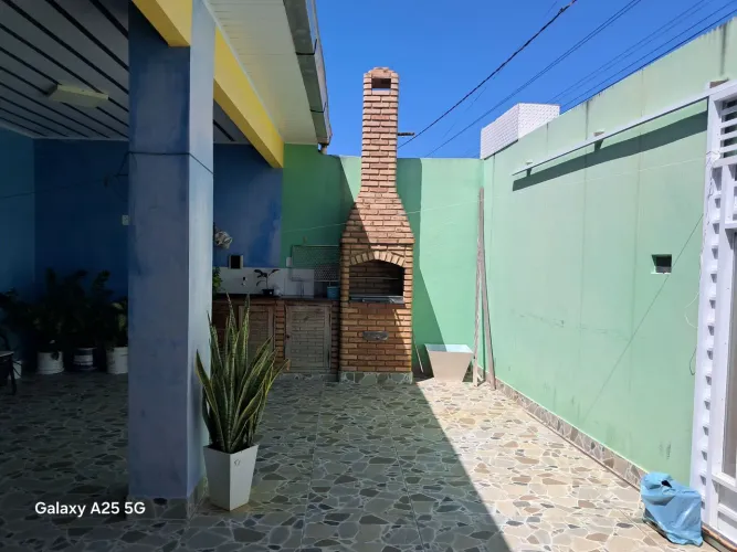 Casa a venda em pirambu.