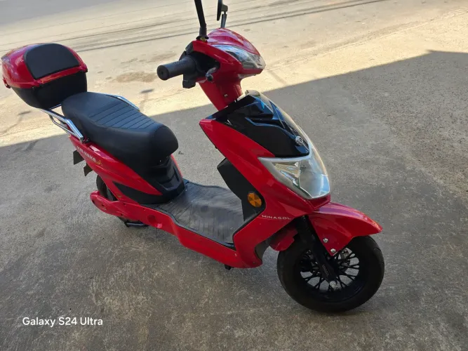Moto eletrica semi nova 1000 watz