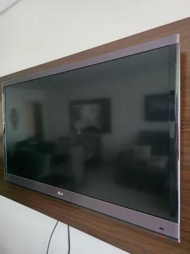 TV LG 47" Cinema