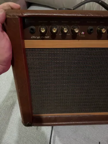 Amplificador de guitarra oneal ocg200 