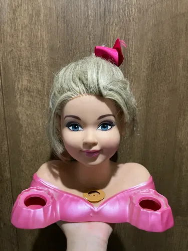 Boneca Charmosa