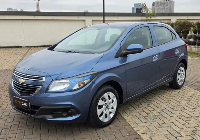 Chevrolet Onix Hatch LT 1.4 8V Flex Power Mec. 4P 2015