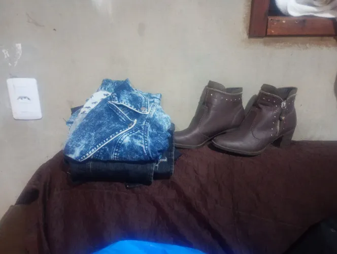 Roupa e calçado feminino