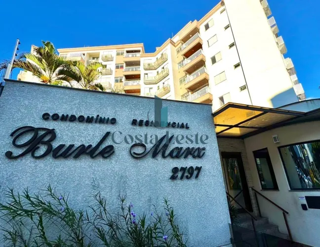 Apartamento no Itacorubi de 3 dormitórios