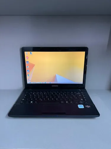 Notebook Samsung - Processador AMD E1 - 8Gb de Ram -500Gb SSD de (armazenamento)