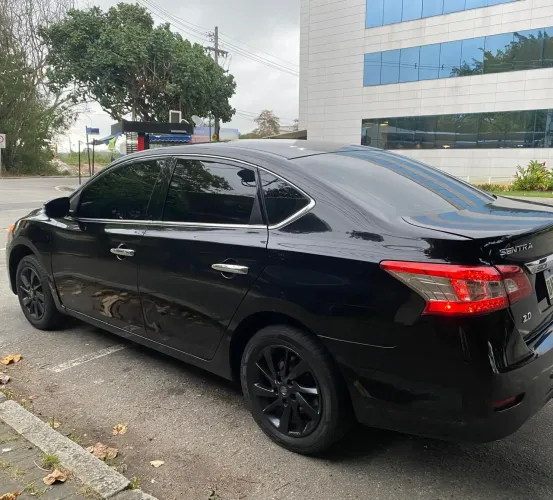 Nissan Sentra SV 2.0 Flexstart 16V Aut. 2016