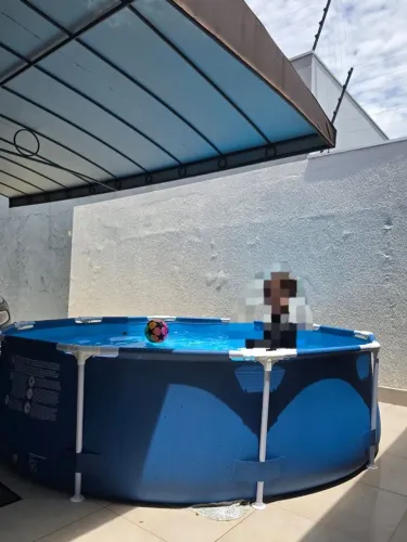 PISCINA ESTRUTURAL REDONDA BESTWAY 4.678L COM TODOS OS ACESSÓRIOS DE LIMPEZA