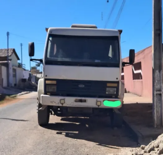 Ford-cargo truck caçamba