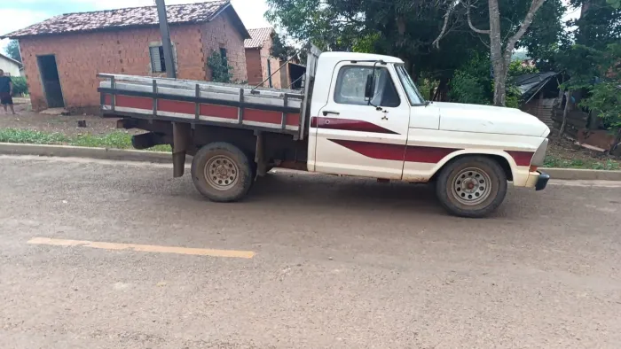 Ford F-1000 Super Diesel / Super Diesel Turbo 1989
