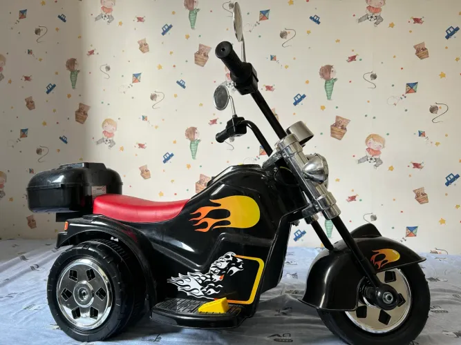 Moto infantil elétrica