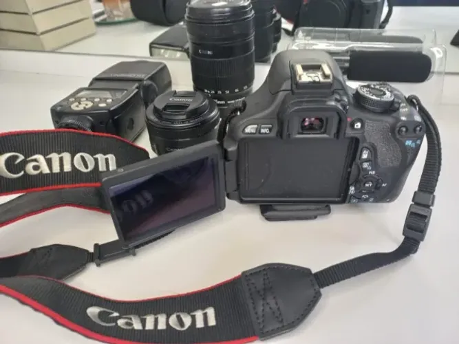 Camera Canon t3i