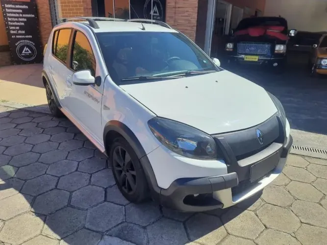 Renault Sandero Stepway Hi-power 1.6 8V 5P 2014