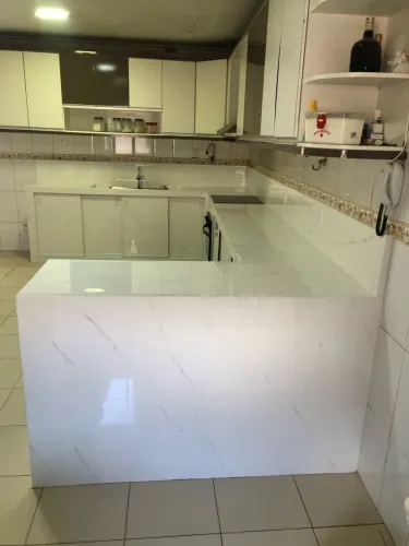 Bancadas e pias escupidas em porcelanato, faça já seu orçamento *09