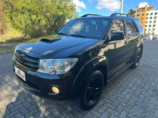 Toyota Hilux SW4 SRV D4-d 4X4 3.0 TDI Dies. AUT 2009