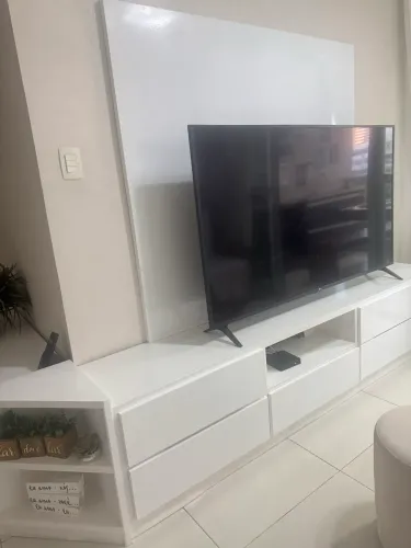 Rack Painel Branco para TV - Moderno e Espaçoso( vende separado)