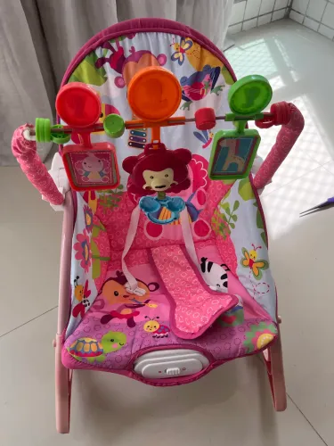 Vendo cadeira de descanso Máxi Baby