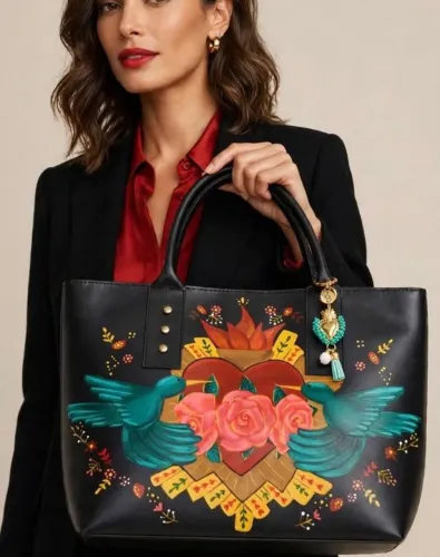 Bolsas Femininas com arte mexicana pintada a mão (acompanha chaveiro)