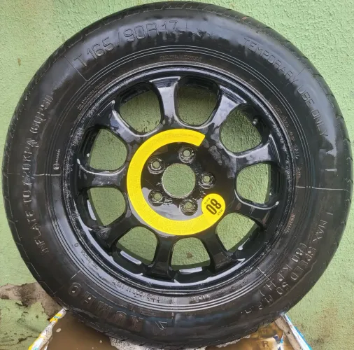 Estepe fino Hyundai aro 17 com pneus em até 10x de R$56,00 no cartão de crédito 