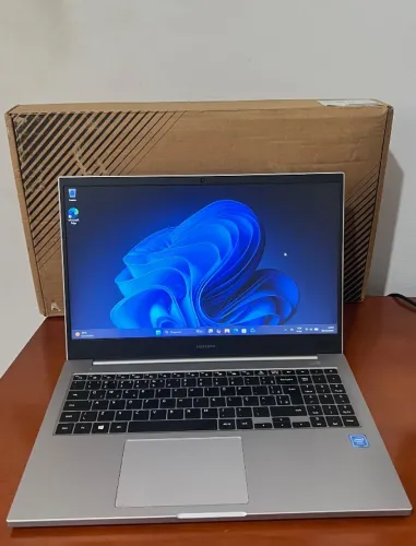 Notebook Samsung Book semi-novo!!