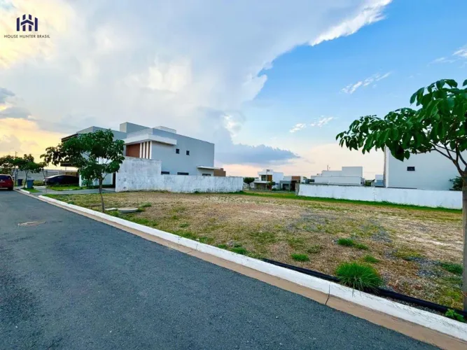 Área à venda, 250 m² por R$ 250.000,00 - Condomínio Primor das Torres - Cuiabá/MT REF: AR0