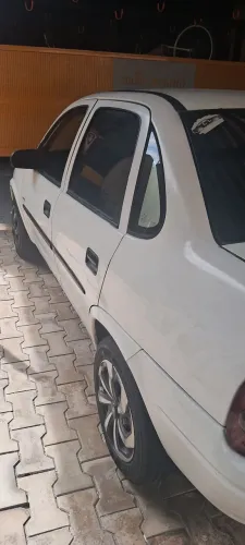 Chevrolet Corsa SED Class.life 1.0/1.0 Flexpower (álcool) 2007